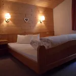 Appartement Haus Maria Bach (Tyrol)