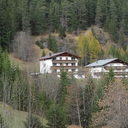 Appartement Haus Maria Bach (Tyrol)